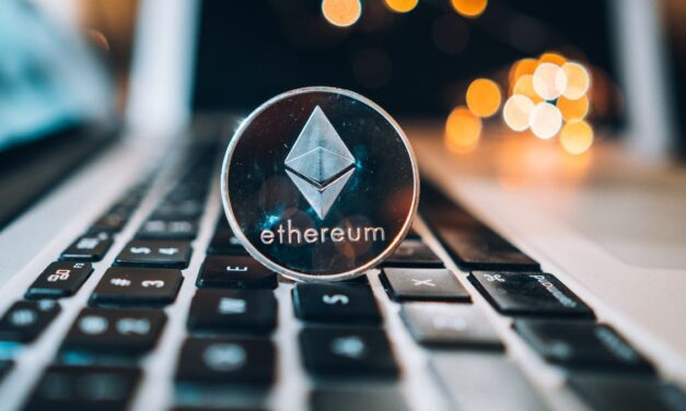 Crypto Alerts Noticias Altcoins Vitalik Buterin presenta la actualización The Splurge de Ethereum y el precio se dispara