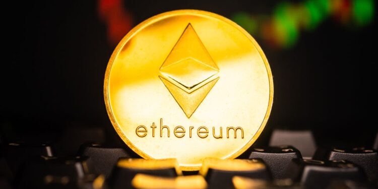 Crypto Alerts Noticias Altcoins Ethereum sube un 7% impulsado por compras de ballenas